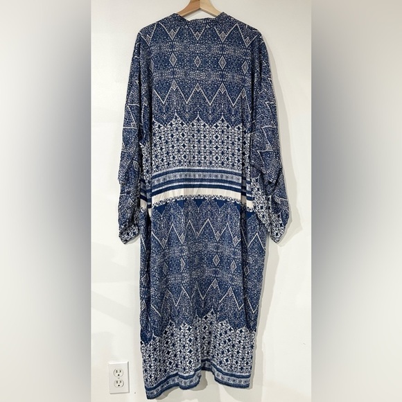 Auguste Long Flowy Duster‎ Kimono in Navy Wonder 4 - Picture 8 of 11